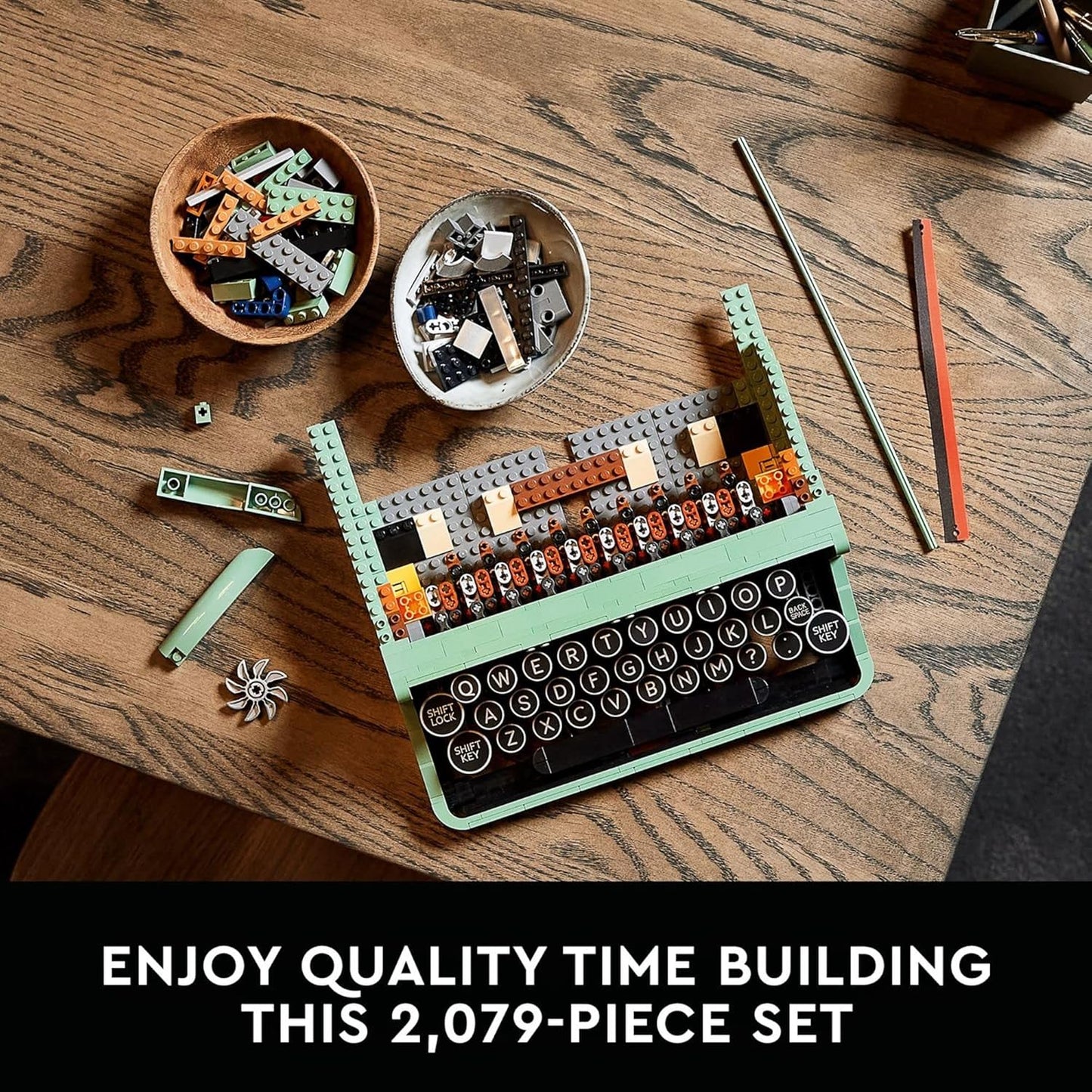 Retro typewriter (21327) game console building block series, 2079pcs, typewriter machine model set, 2025 adult model set, holiday gift - perfect 1:1 replica compatible with LEGO